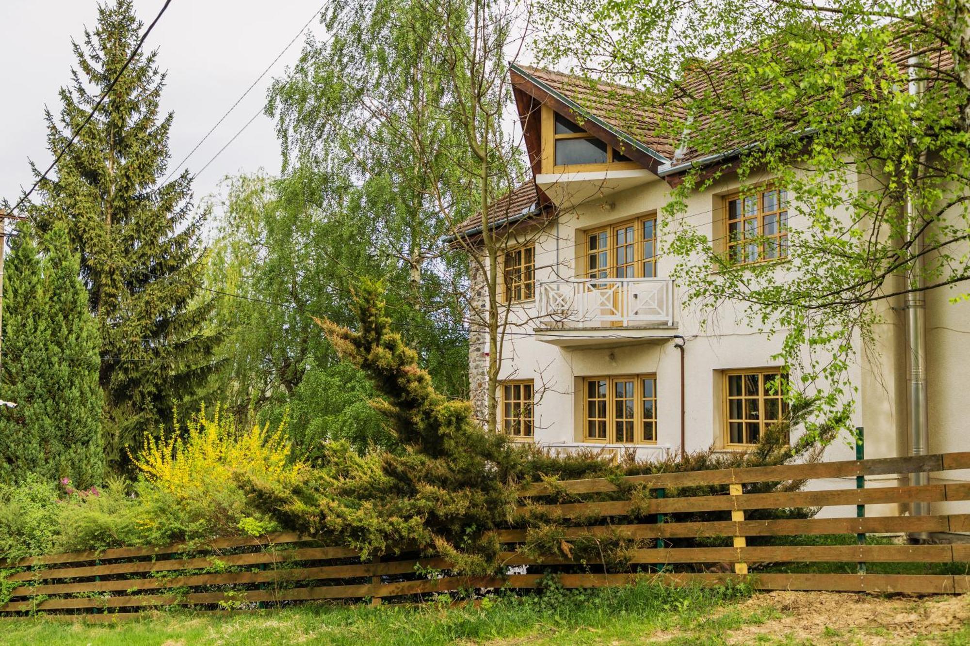 Villa Alba By Akasha Retreat Bran  Exteriör bild
